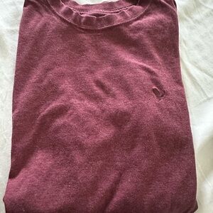 American Eagle burgundy Tee shirt